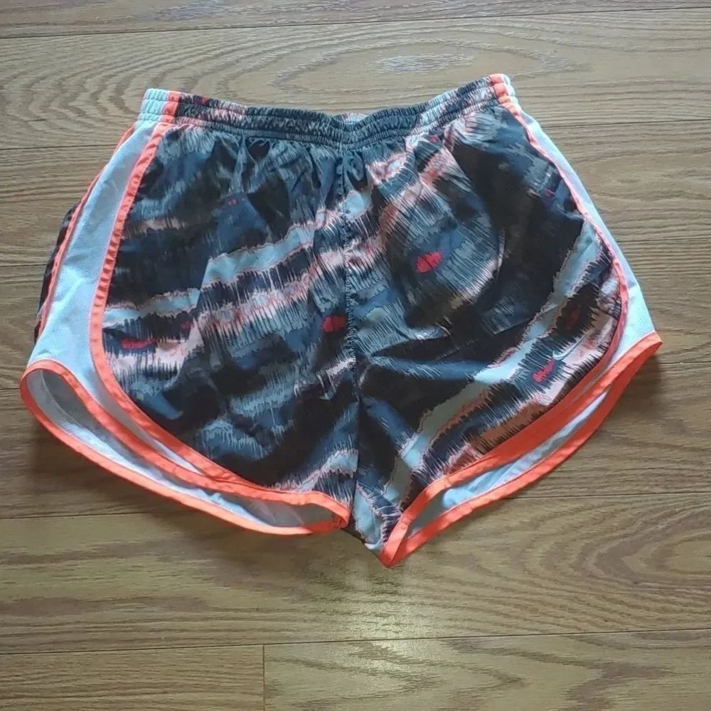 Nike Dri fit black brown orange athletic shorts EUC